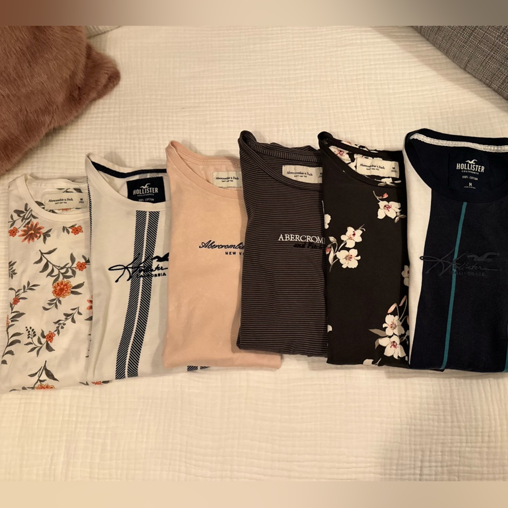 Hollister & Abercrombie men’s bundle size medium
